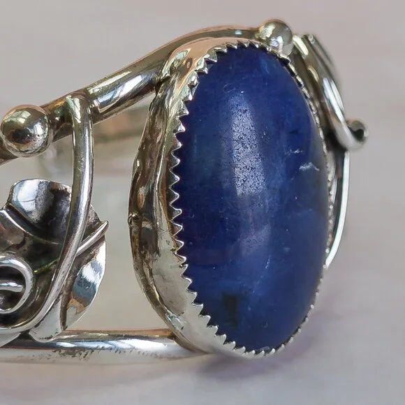 Vintage Navajo Sterling Silver Cuff Bracelet–Signed “T Sterling”–Lapis Lazuli - Picture 5 of 8
